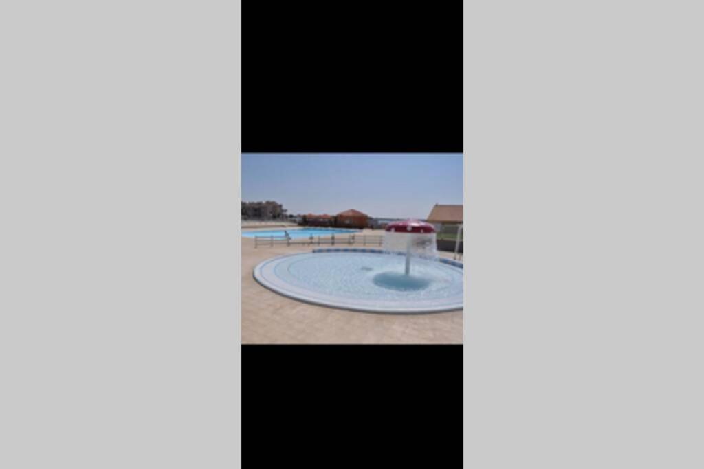 Bel Appartement Vue Sur Le Lac Marin Avec Piscine Le Barcarès エクステリア 写真