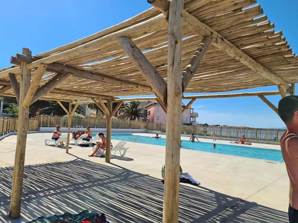 Bel Appartement Vue Sur Le Lac Marin Avec Piscine Le Barcarès エクステリア 写真